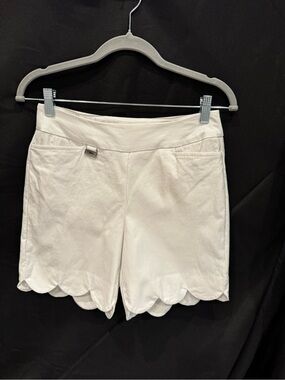 Scallop Hem White Women's Shorts